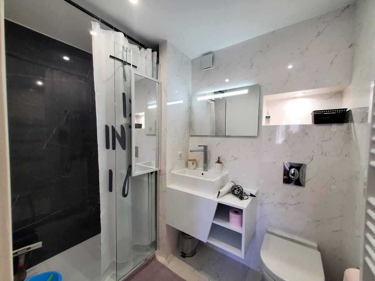 2 Pieces 32m2 A 150m Apartment *