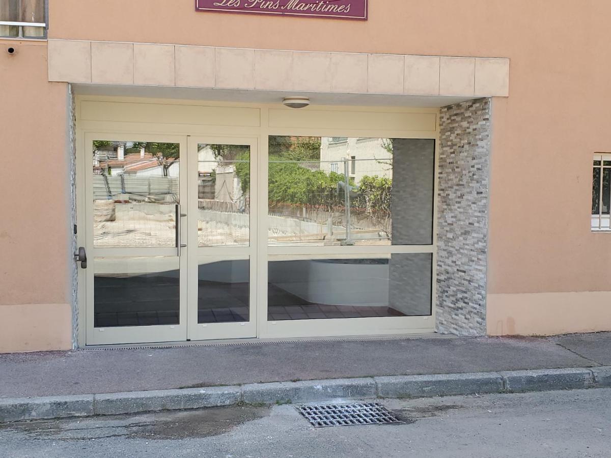 Appartement 2 Pieces 32m2 A 150m